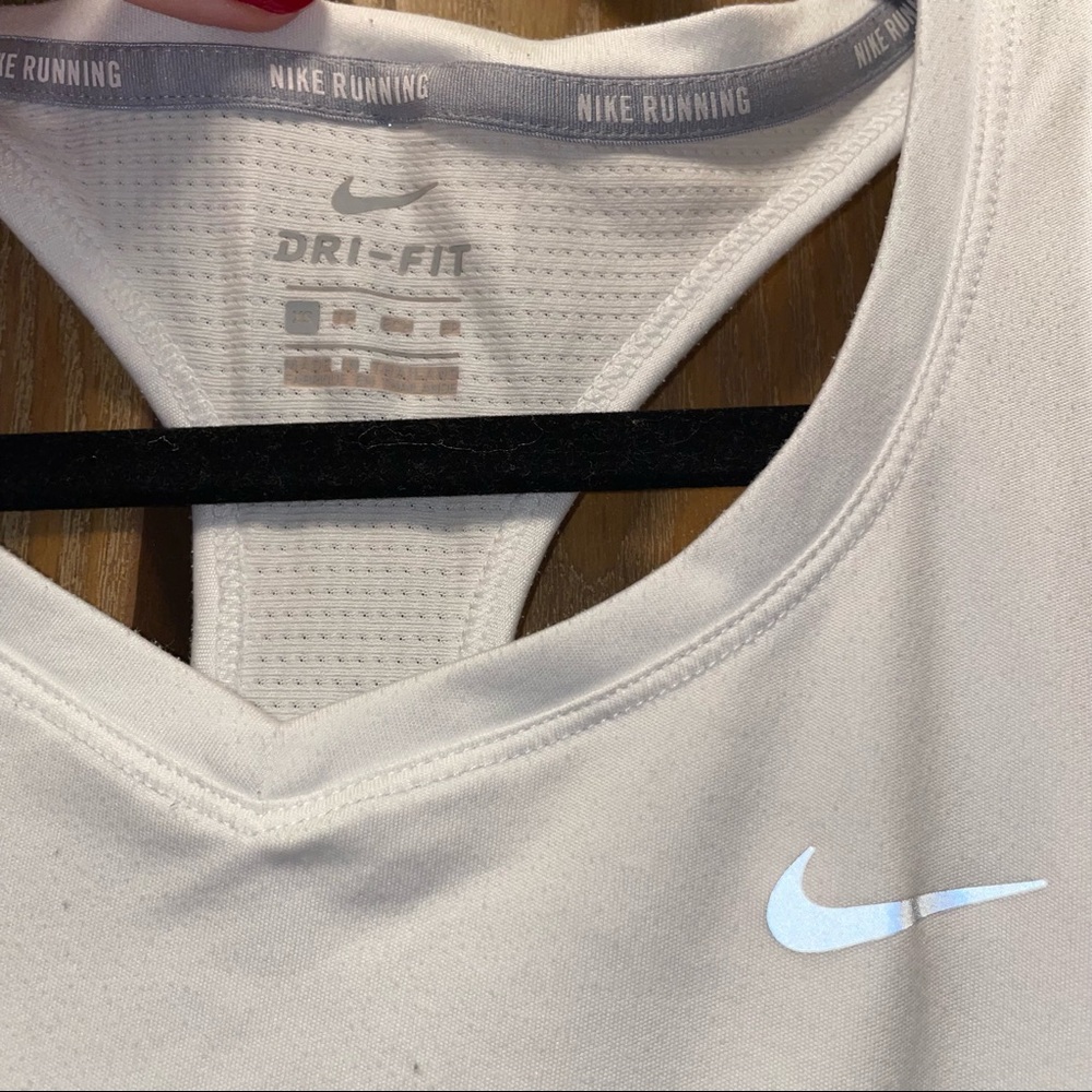 Nike tank - Picture 2 of 2